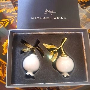 Michael Aram salt and pepper pomegranate set